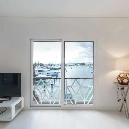 Boat View Marina Plaza By Vilamourasun Apartment